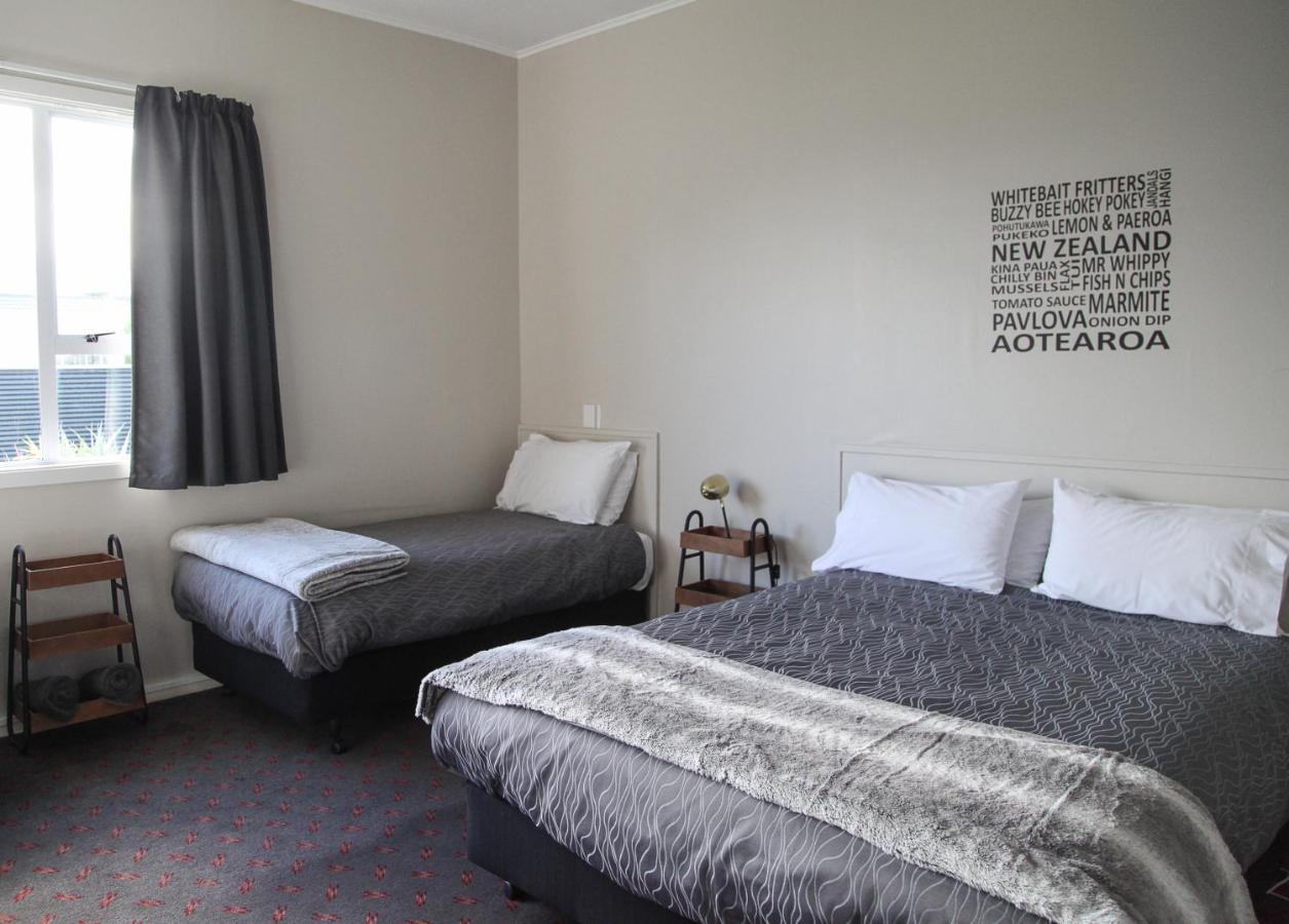 Hokitika Pioneer Hotel Buitenkant foto