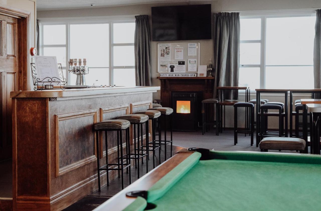 Hokitika Pioneer Hotel Buitenkant foto